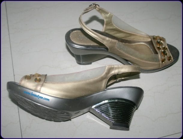 Golden sandals from Metro Golden sandals from Metro