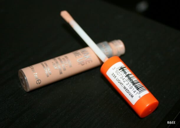 Rimmel London wake me up concealer