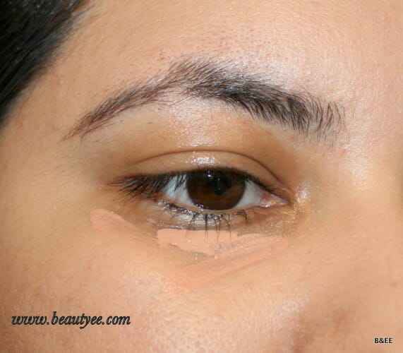 Rimmel London wake me up concealer