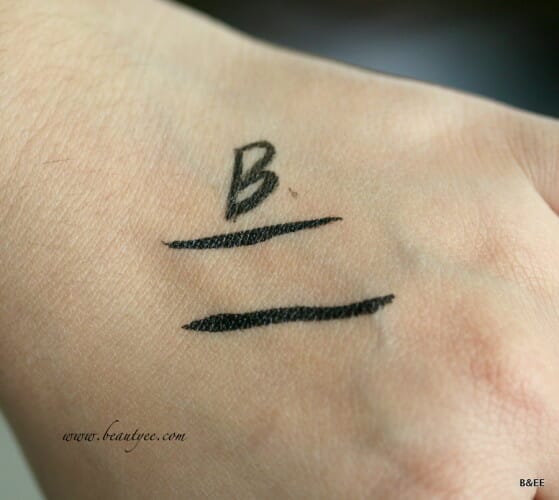 Stila Stay All Day Liquid Eyeliner Pen Review